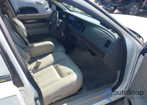 2010 Mercury Grand Marquis Ls (Fleet Only) from USA, damaged, VIN 2MEBM7FV0AX603962